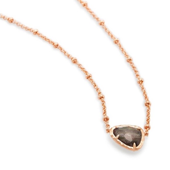 Kendra Scott Jewelry - Kendra scott natural stone pendant necklace in crushed gold green mica 28" long